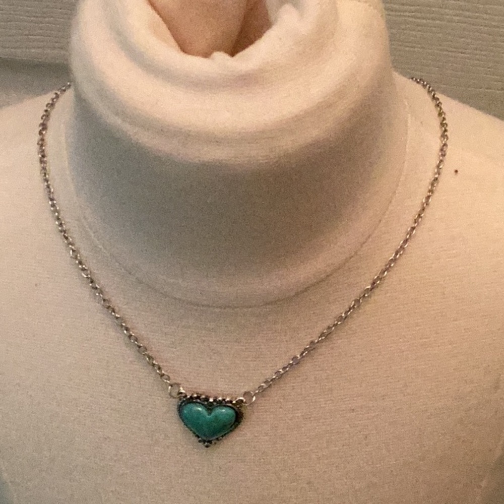 πNew So Amazing Necklace Makes Perfect Gift or Wear On Your Special Occasion π - Picture 7 of 10